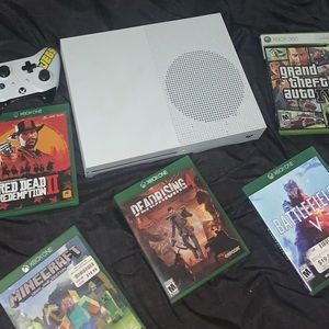 Xbox one s comes with everything works good